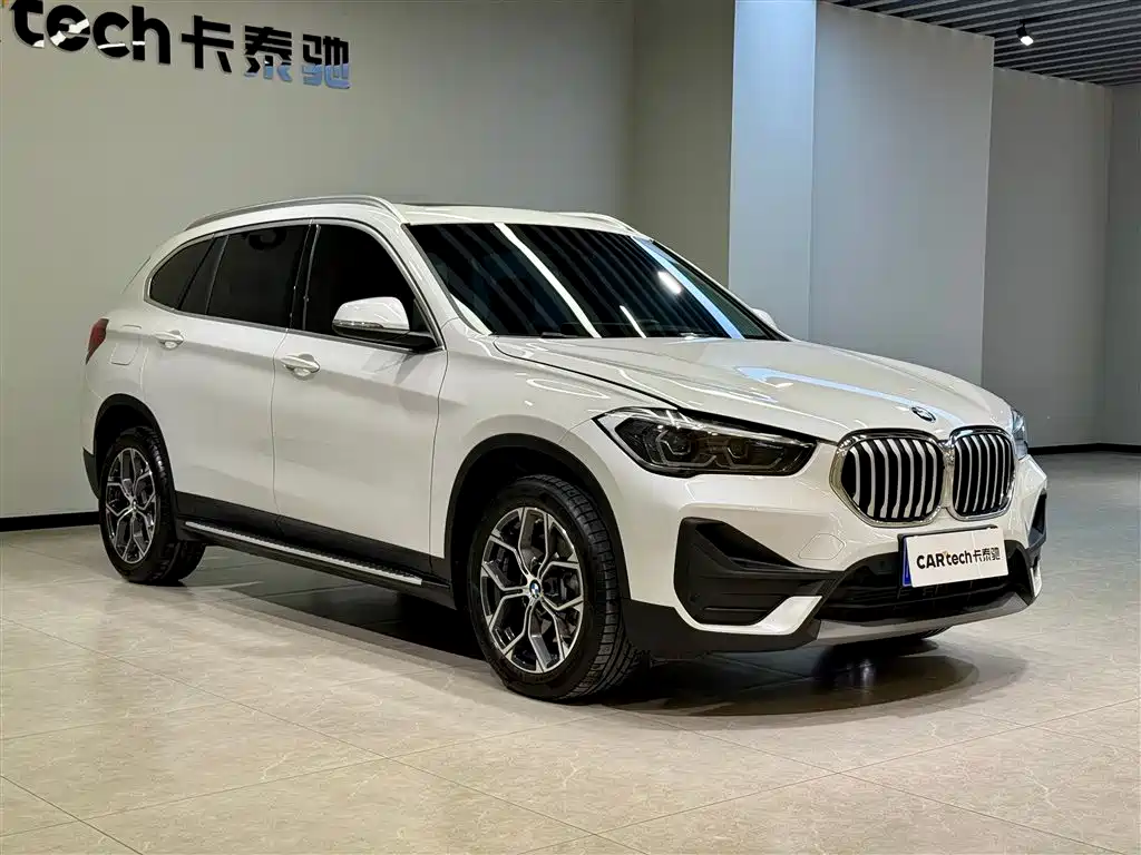 BMW X1 2022 sDrive25Li Leading фото 2