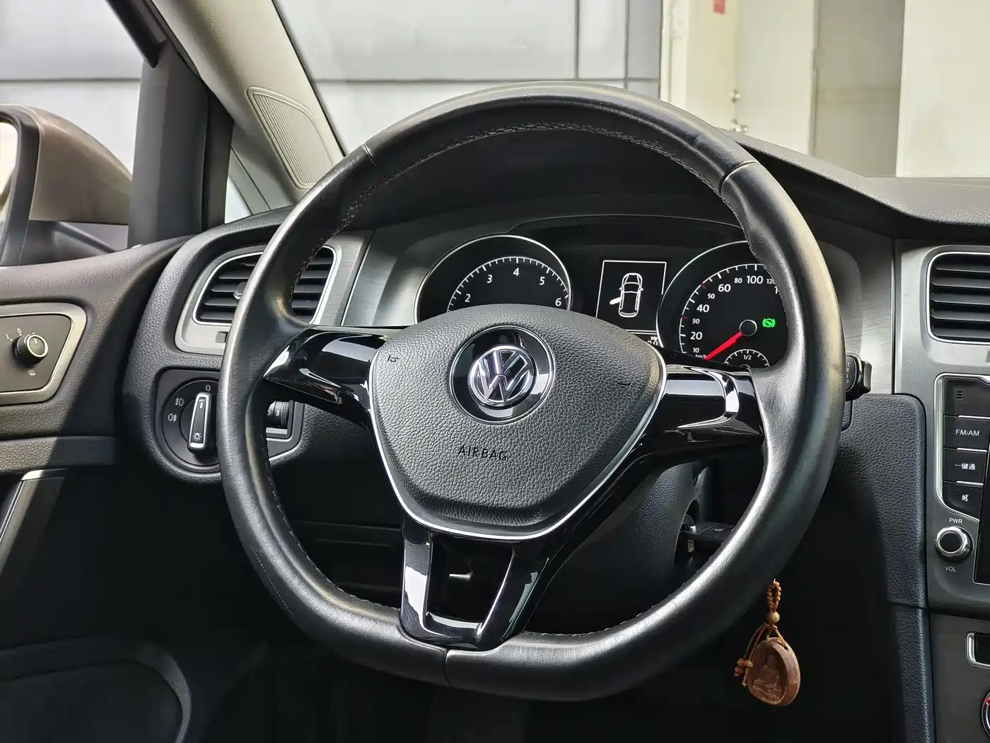 Volkswagen Golf 2016 230TSI Automatic Comfort фото 10