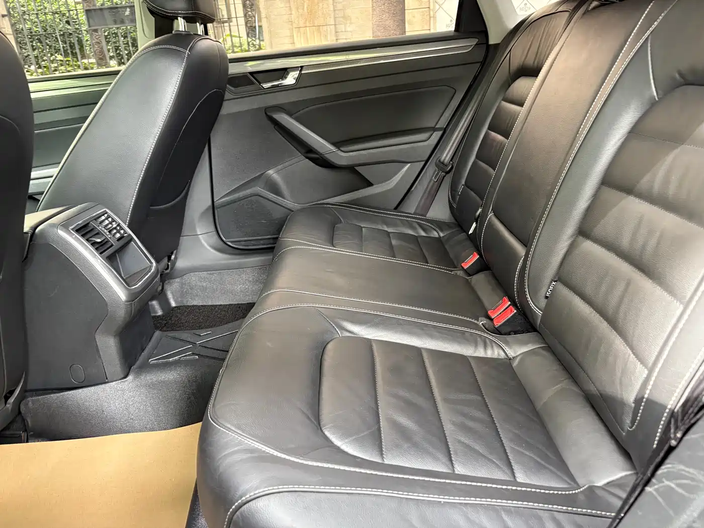 Volkswagen Passat 2017 280TSI DSG Prestige фото 6