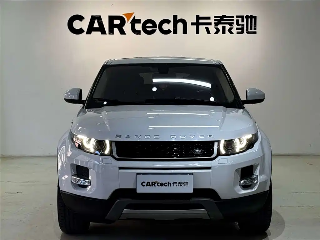 Land Rover Range Rover Evoque 2015 2.0T 5-Door Intelligent Edition фото 3