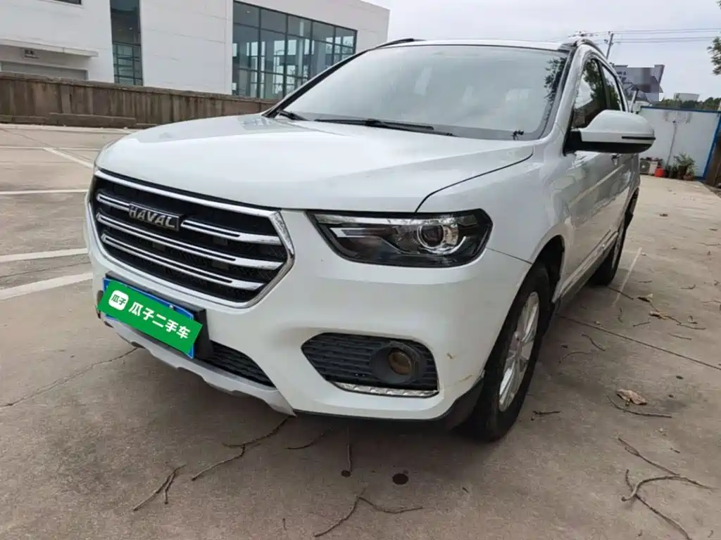 Photo 2 - Haval H6