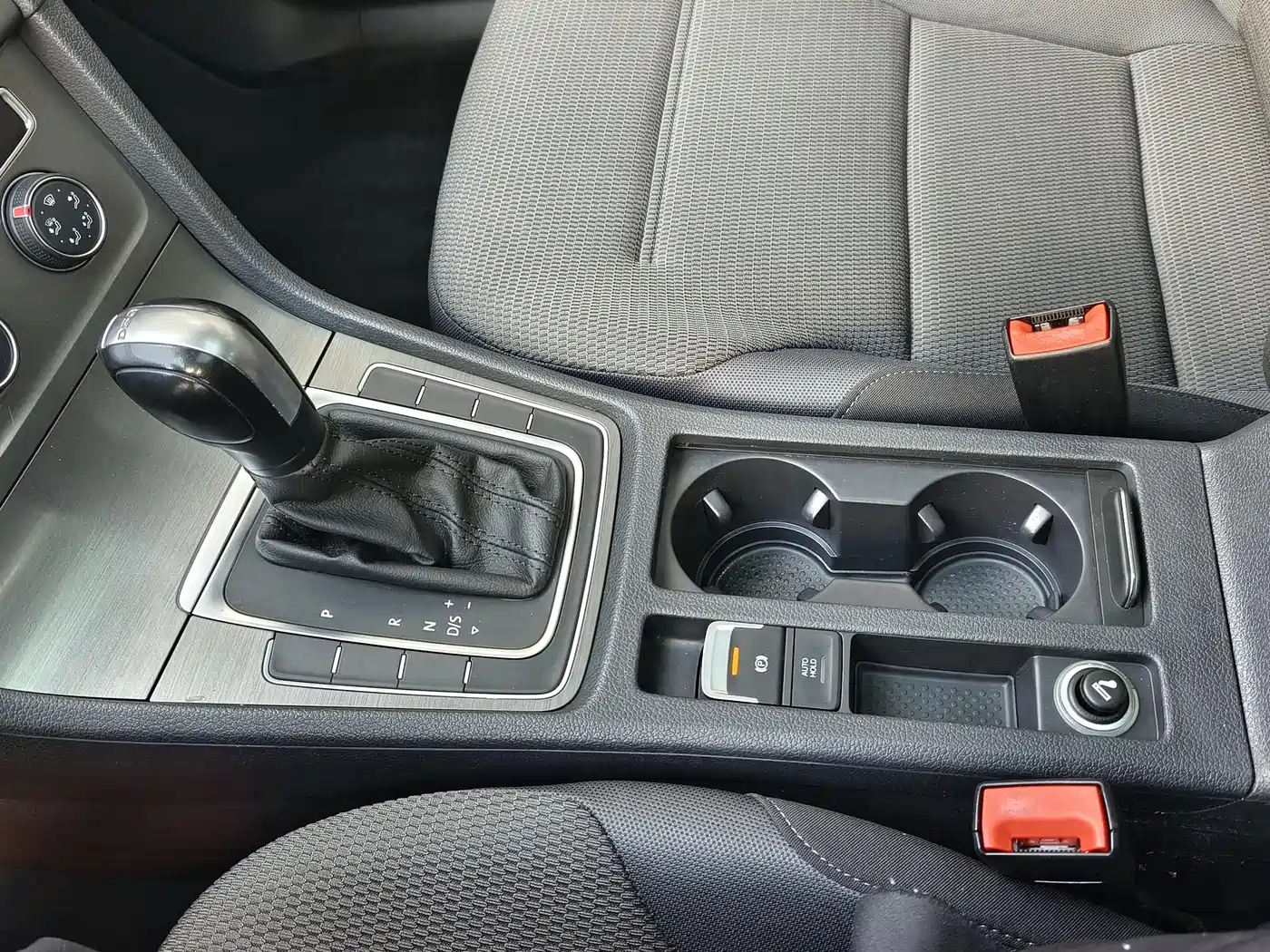 Volkswagen Golf 2016 230TSI Automatic Comfort фото 14