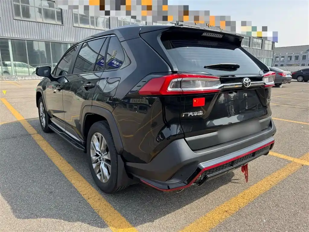 Toyota Wildlander 2023 2.0L CVT FWD Urban фото 24