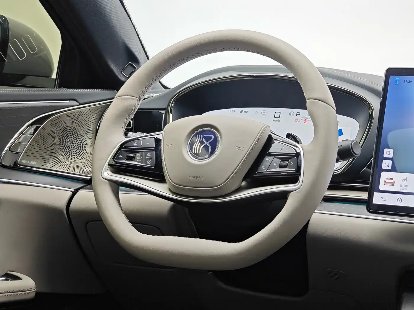 BYD Han 2025 DM-i Smart Driving Edition 125KM LiDAR Flagship фото 9