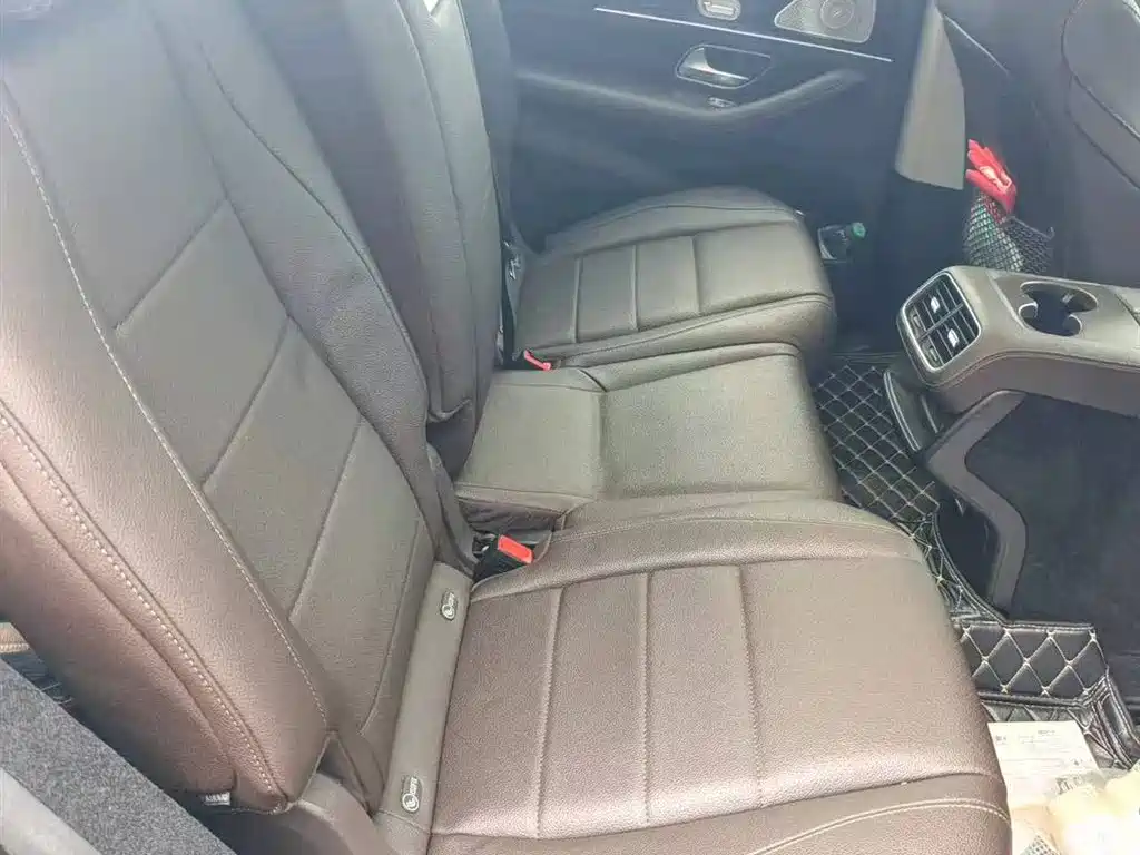  GLE