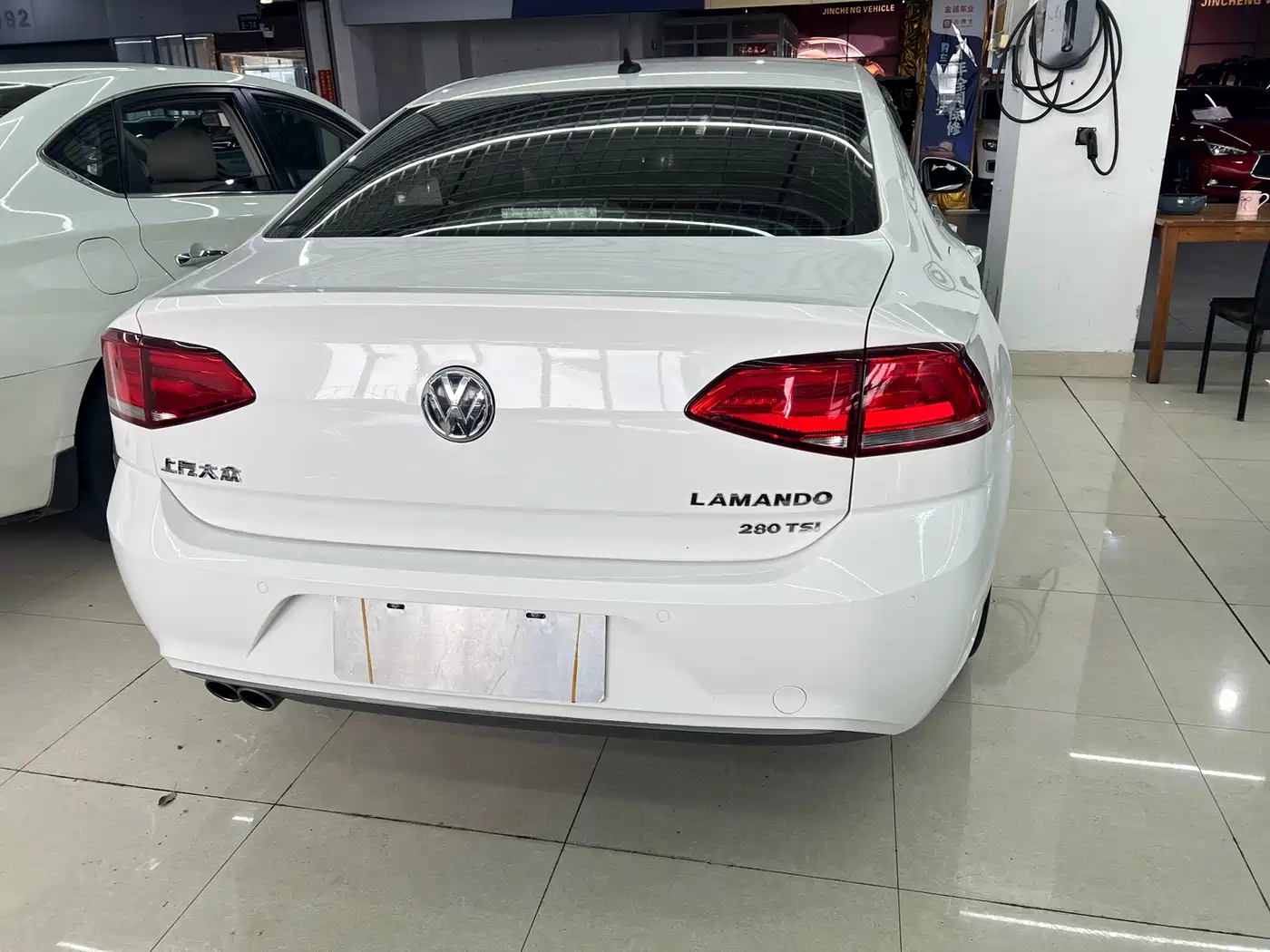 Volkswagen Lamando 2018 280TSI DSG Comfort Edition фото 4