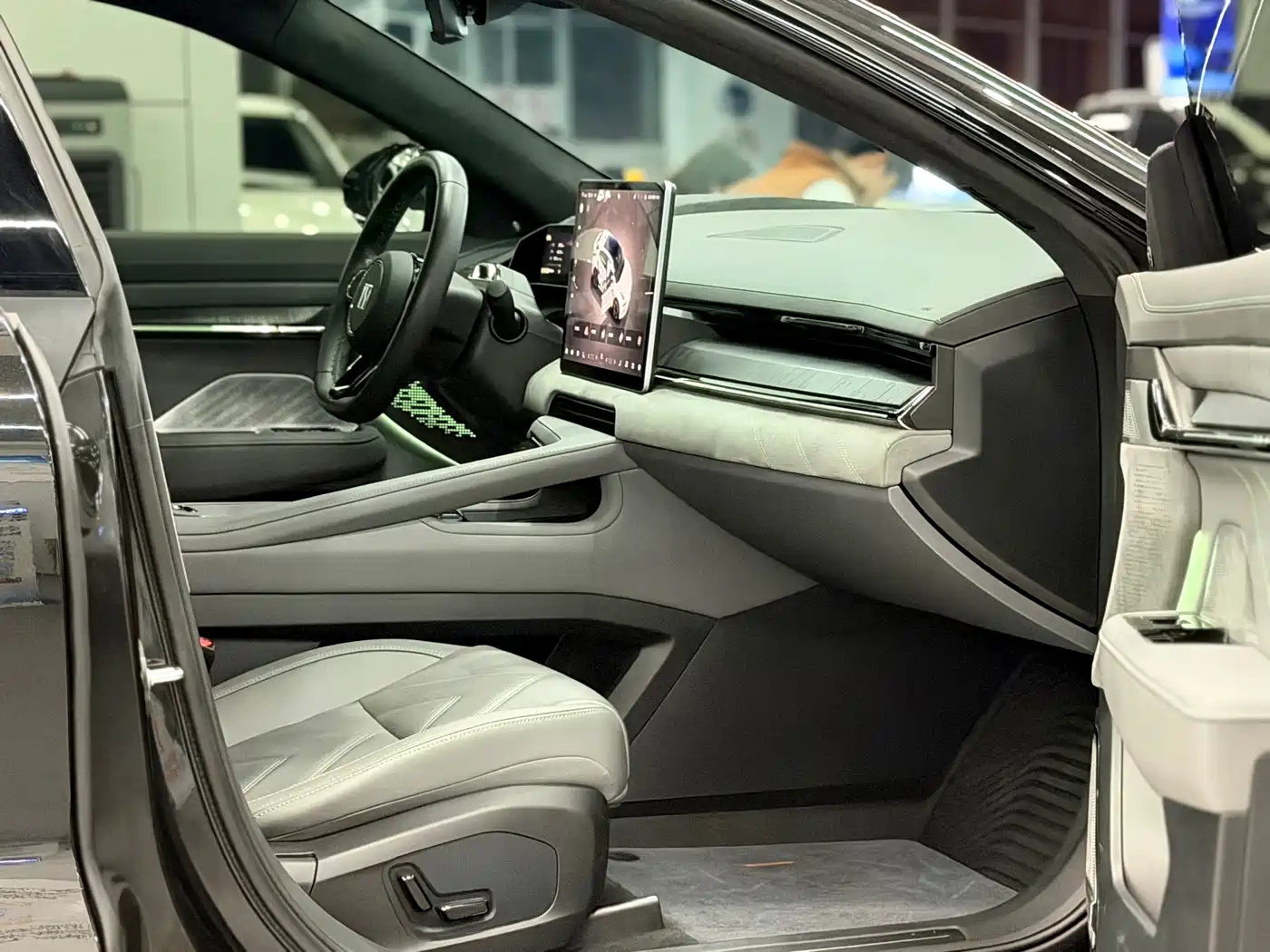 ZEEKR EXTREME KRYPTON 001