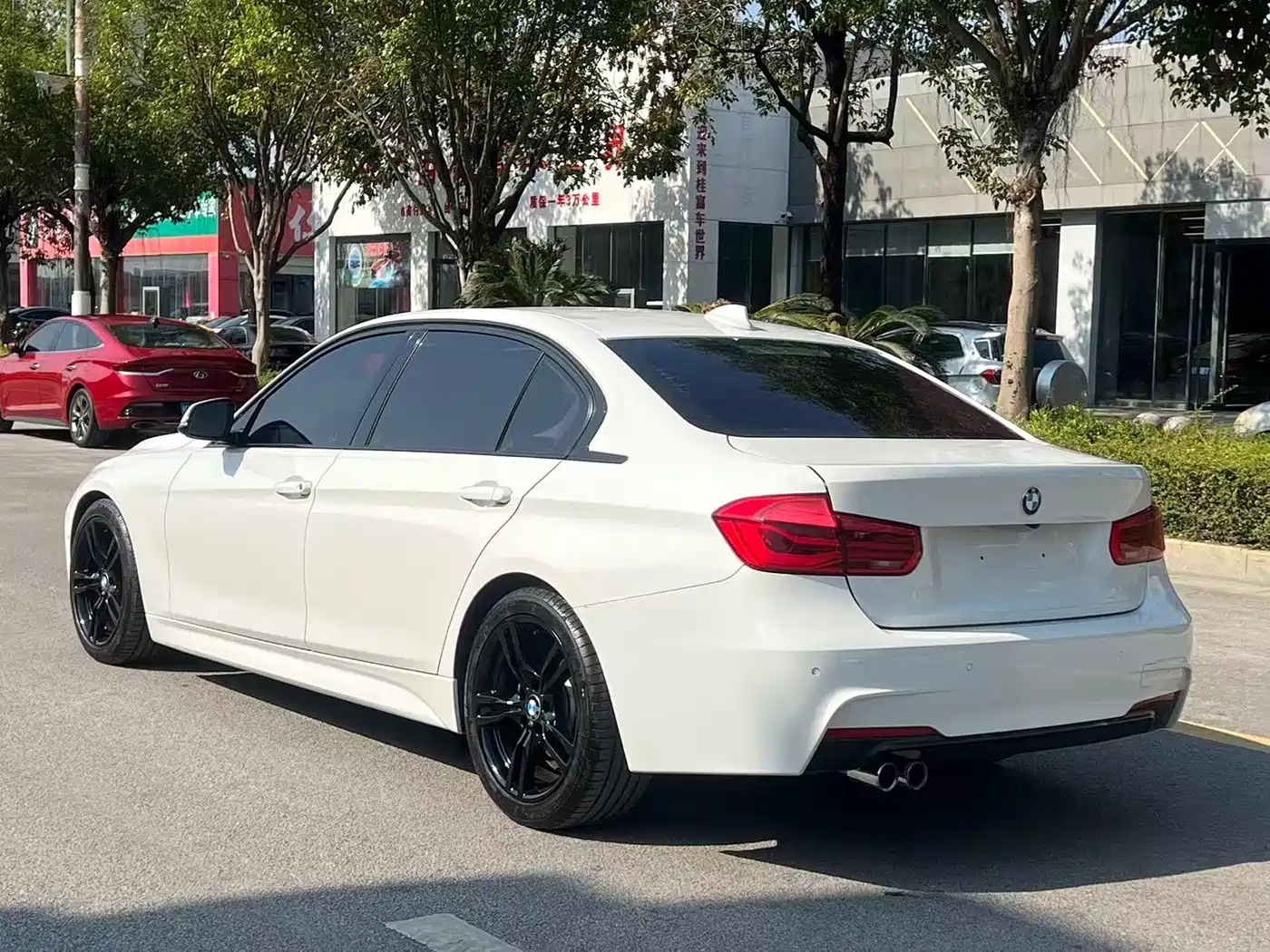 BMW 3 Series 2017 320Li M Sport фото 4