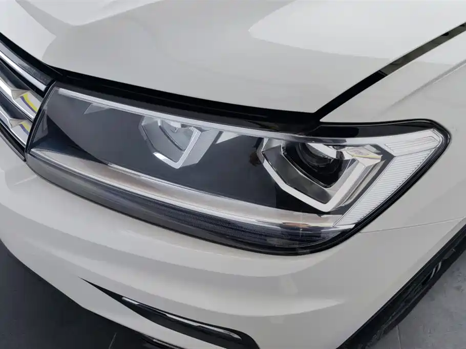 Volkswagen Tiguan L 2021 330TSI Automatic 2WD Smart фото 5