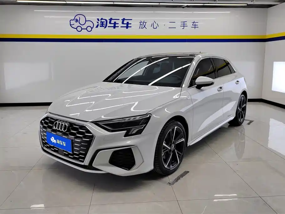 Audi A3 2024 Model Sportback 35 TFSI Fashion Sport