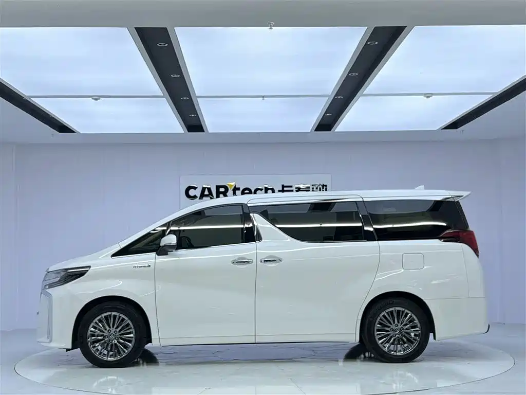 Toyota Alphard 2021 Hybrid 2.5L Luxury фото 10