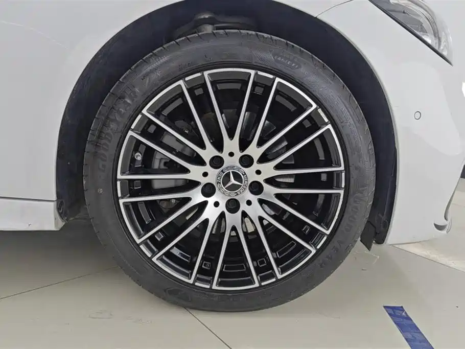 Mercedes-Benz C-Class 2023 Facelift C 200 L Sport Edition фото 6