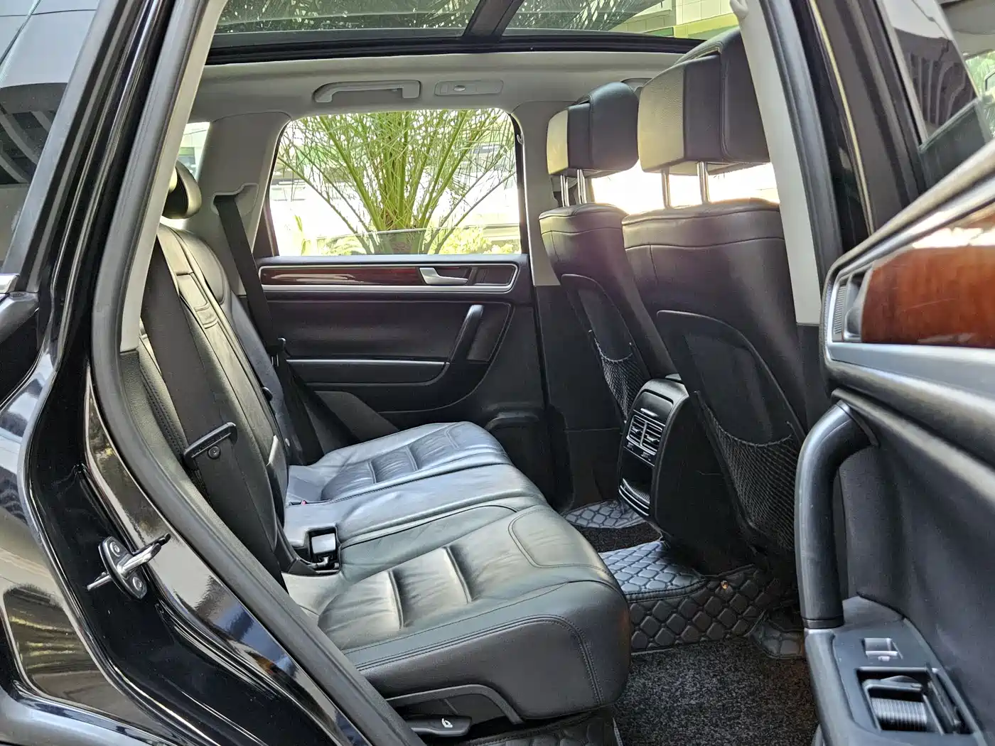 Volkswagen Touareg 2014 3.0TSI New Edge Edition фото 9