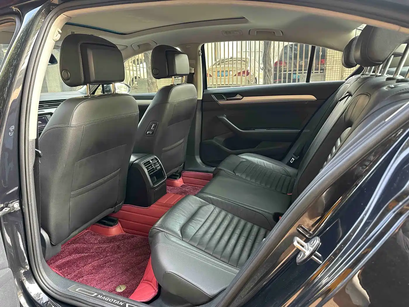 Volkswagen Magotan 2018 280TSI DSG Leading фото 13