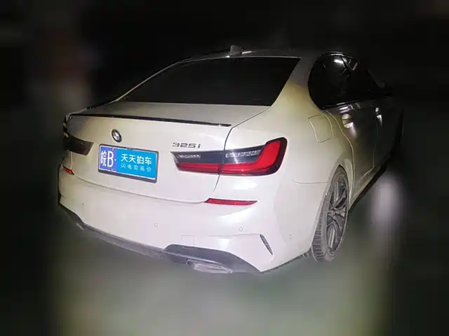 BMW 3 Series 2021 Facelift 325i M Sport Shadow Edition — фото 2