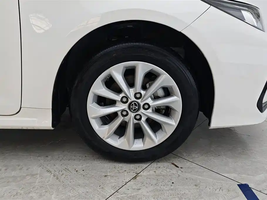 Toyota Corolla 2021 1.2T S-CVT Elite PLUS Edition фото 6