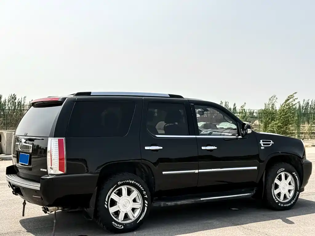 Cadillac Escalade 2009 2008 6.2 AWD