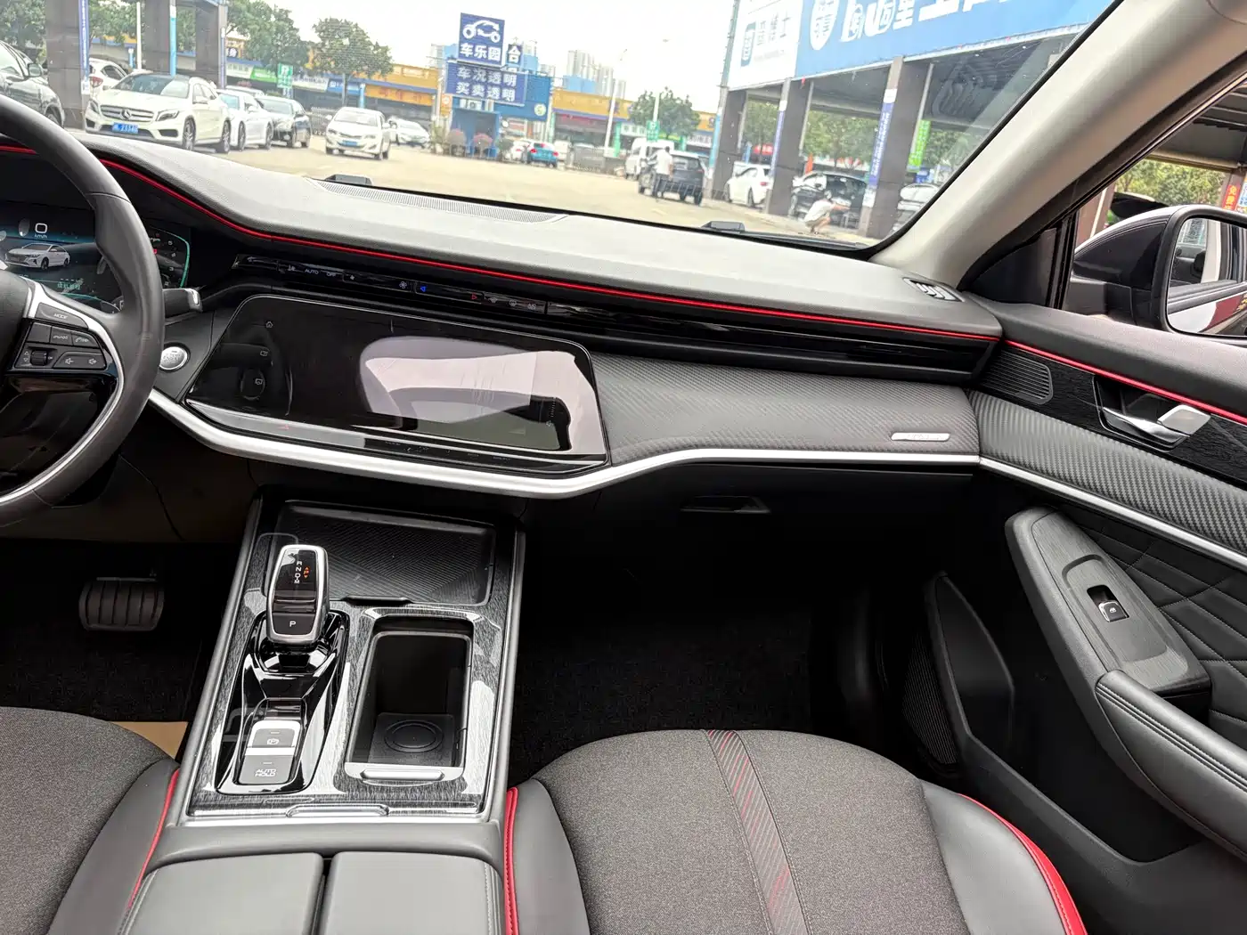 DONGFENG YI HYUN MAX