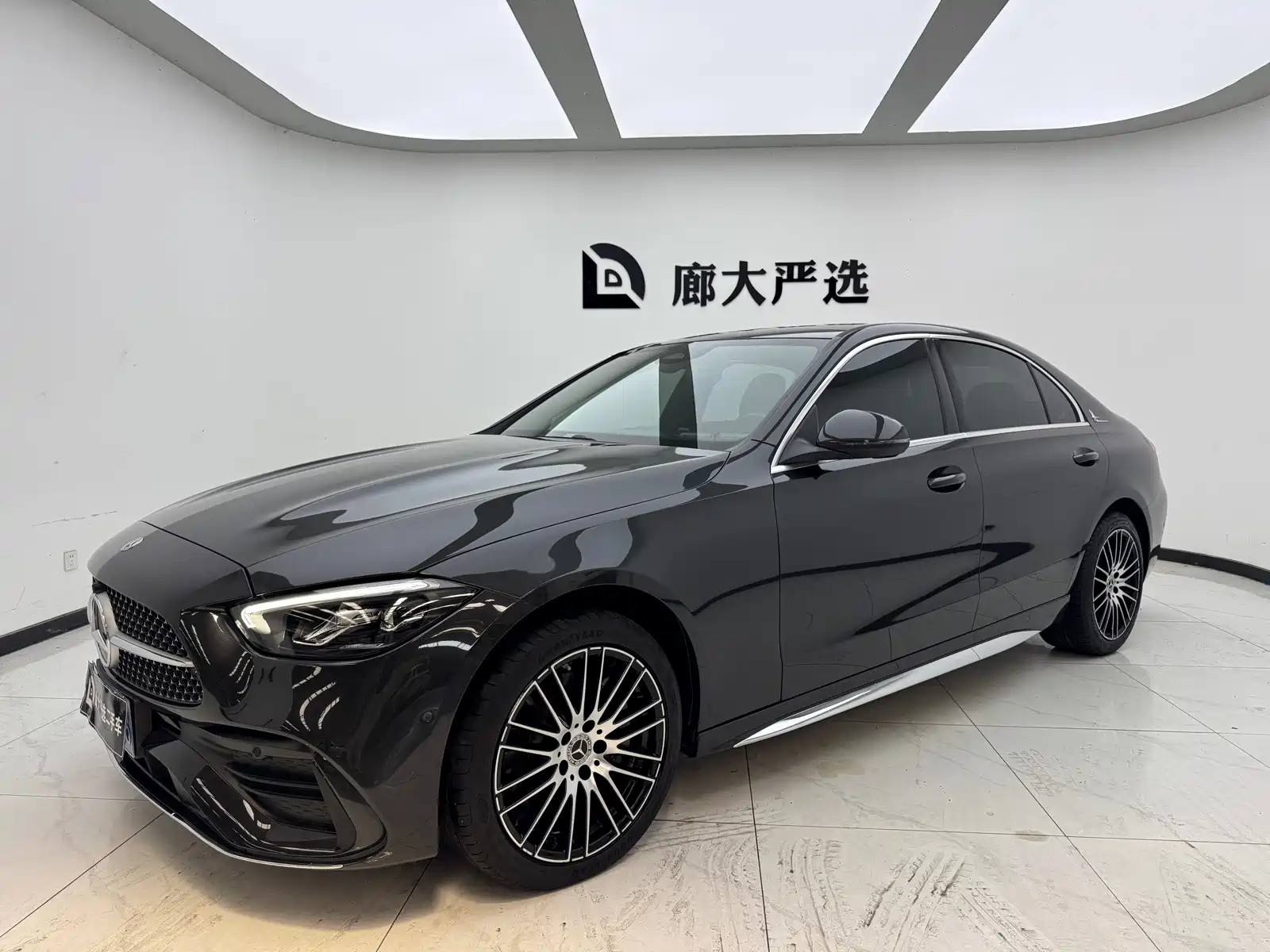 Фото 1 - Mercedes-Benz C-Class