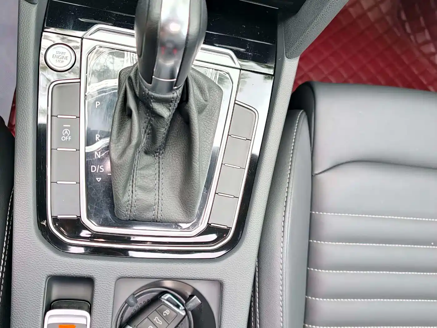 Volkswagen Magotan 2023 2 Million Units Commemorative Edition 280TSI DSG Comfort фото 15