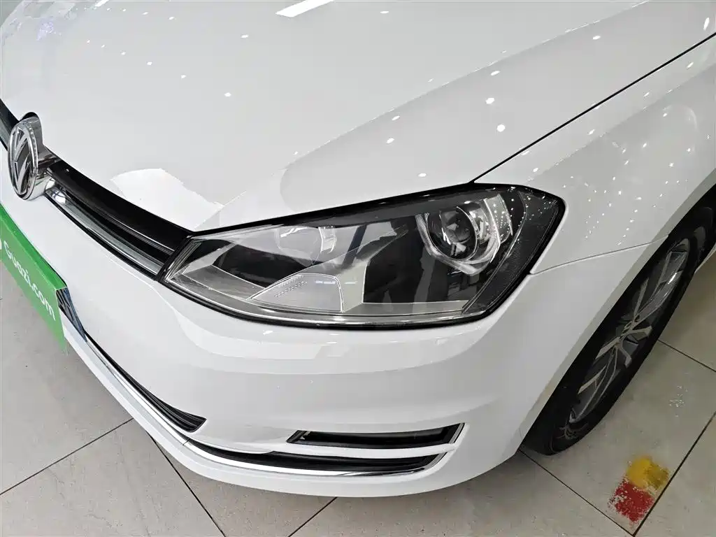Volkswagen Golf 2016 230TSI Automatic Luxury фото 18