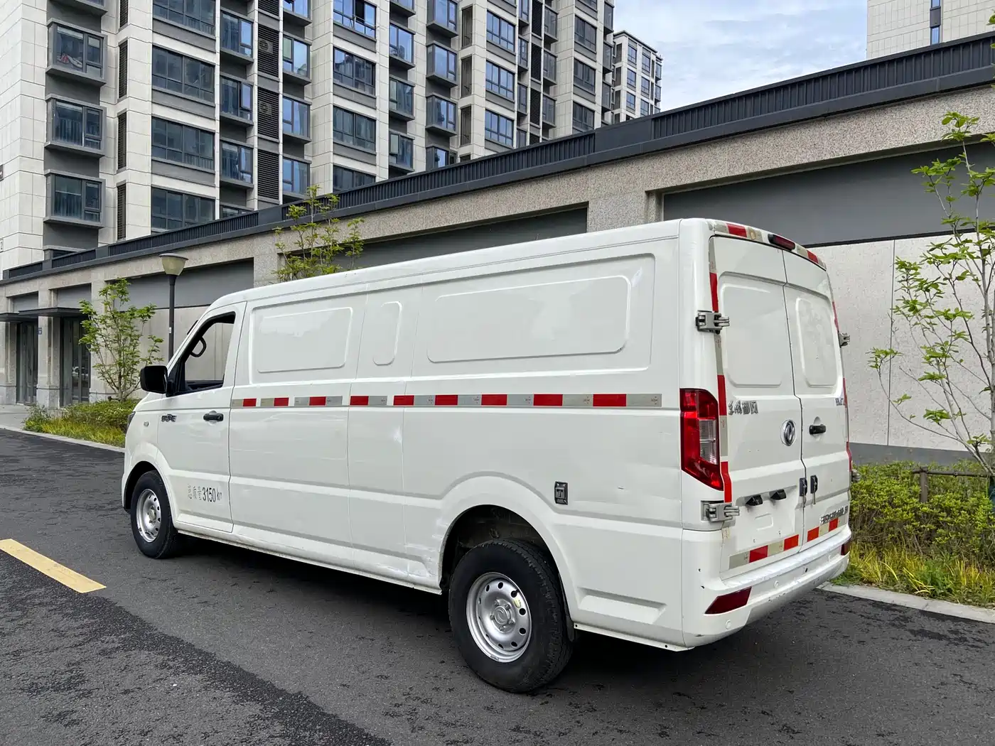 DONGFENG YUFENG EM27