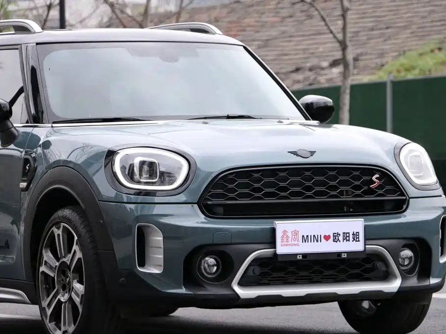 MINI COUNTRYMAN 2024 2023 Facelift 2.0T COOPER S ALL4 Connoisseur