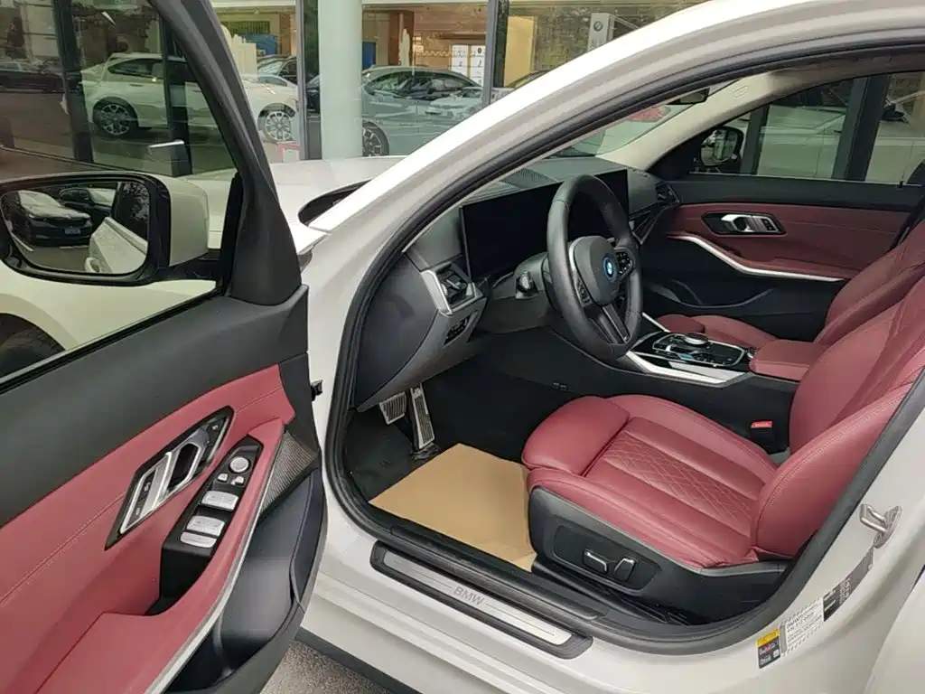 BMW i3 2025 2024 eDrive 35 L