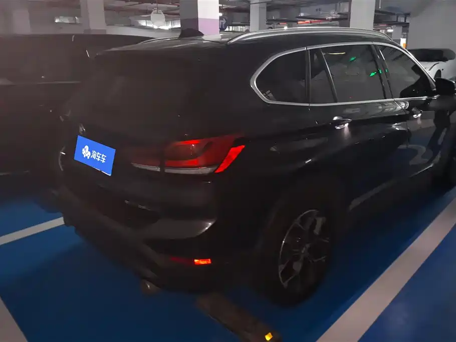 BMW X1 2021 sDrive25Li Leading фото 3