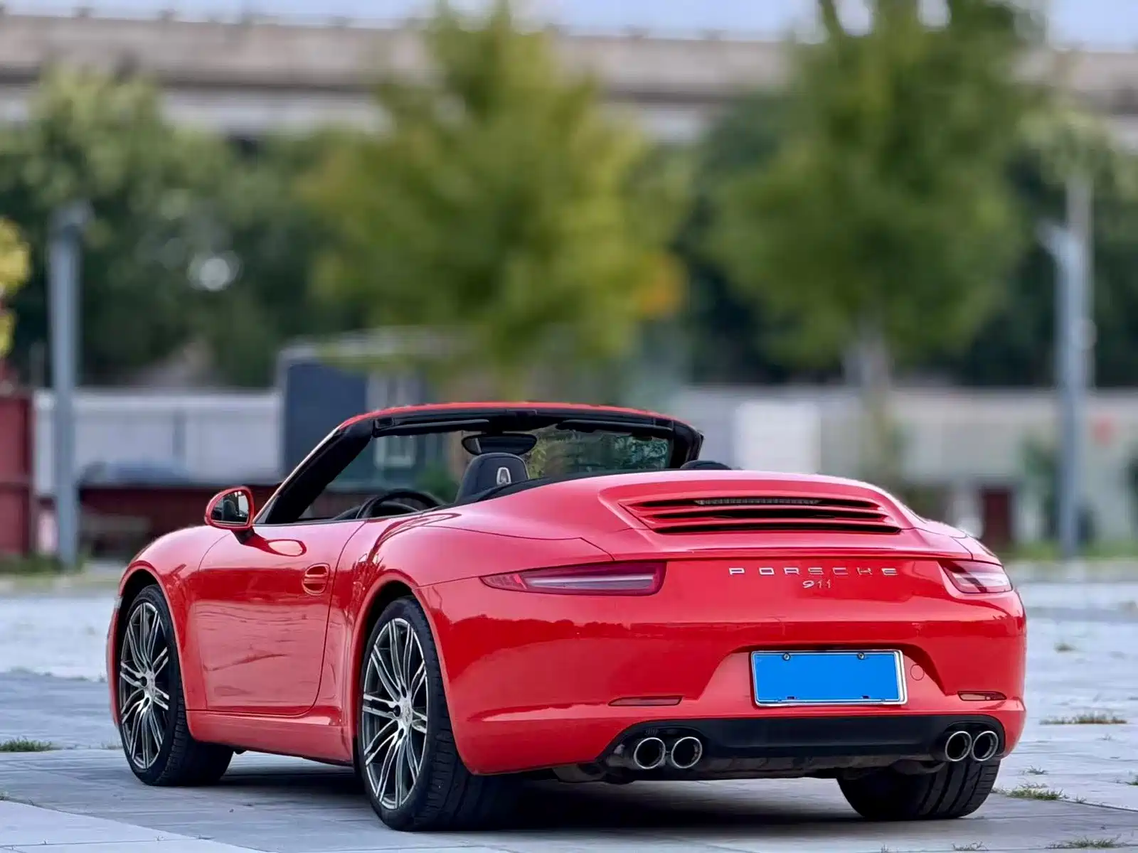 Photo 4 - Porsche 911