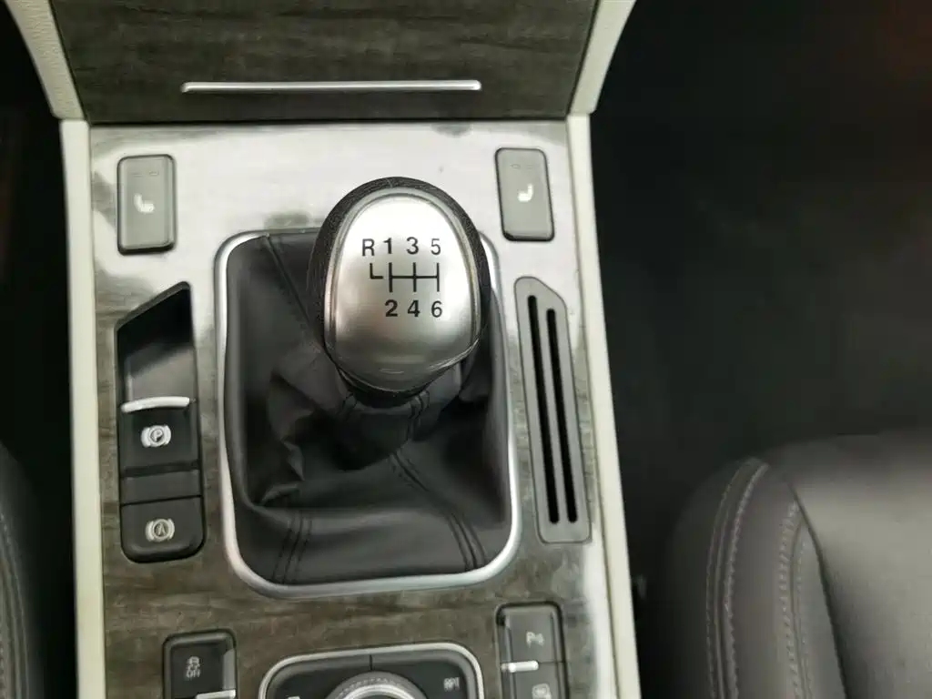 Haval H6 Coupe 2015 Model Blue Label 2.0T Manual 2WD Elite фото 13