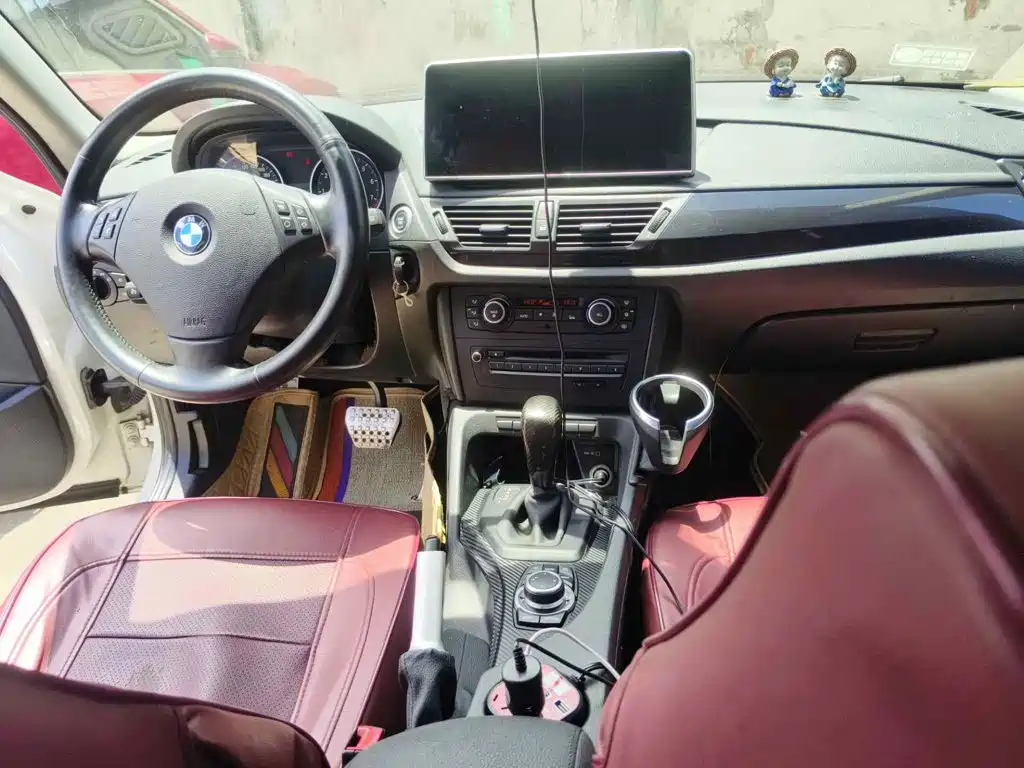 BMW X1 (Import) 2011 2010 xDrive25i