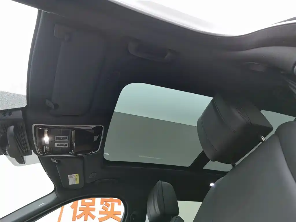 Land Rover Range Rover Velar 2025 Dynamic HSE фото 14