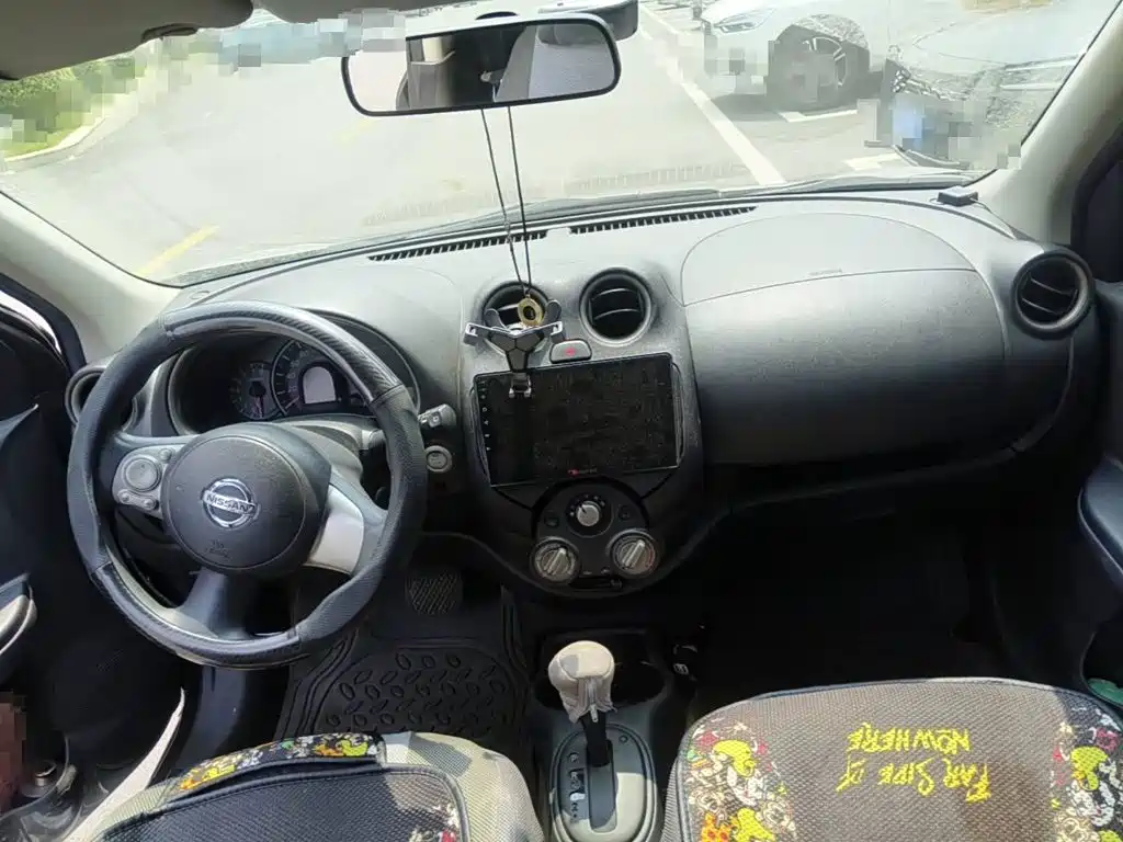 Photo 12 - Nissan March