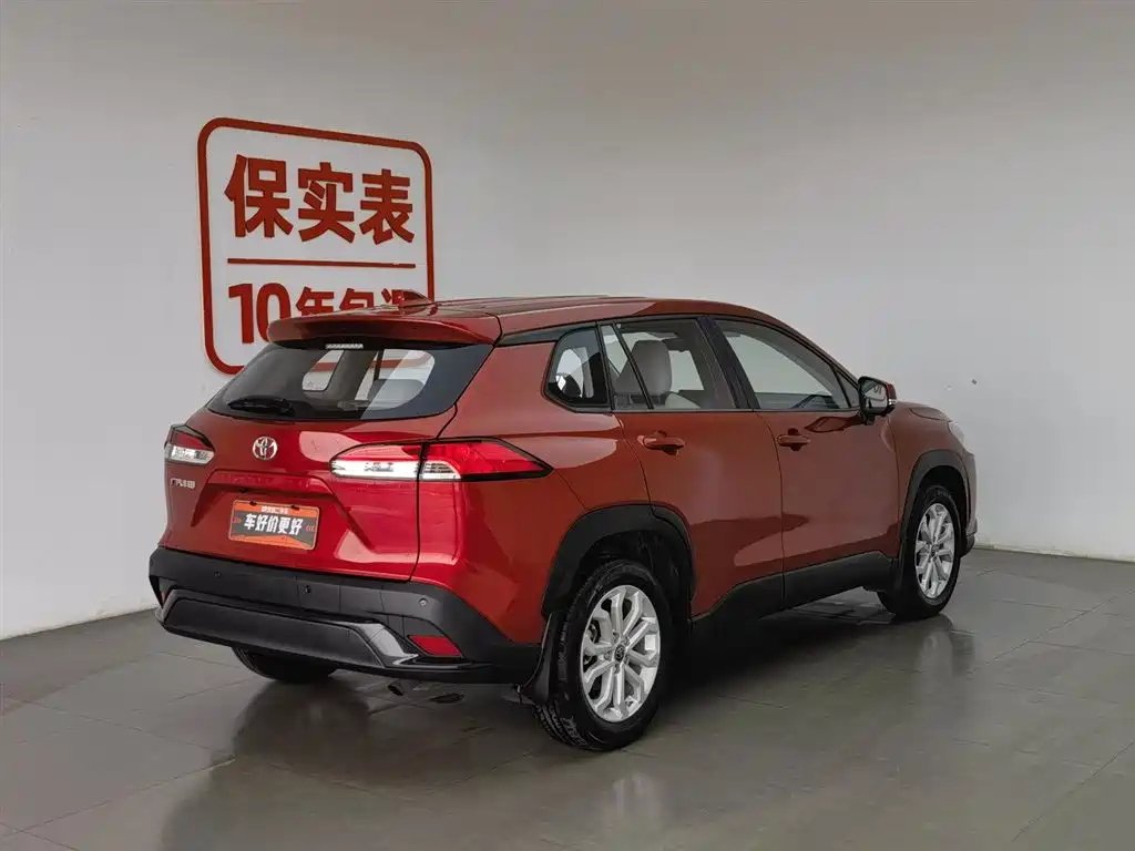Toyota Frontlander 2022 2.0L CVT Leading Edition фото 2