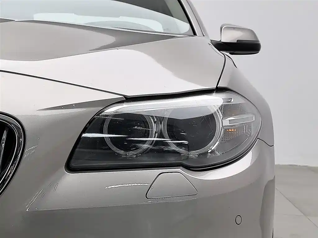 BMW 5 Series 2017 520Li Classic Edition фото 7