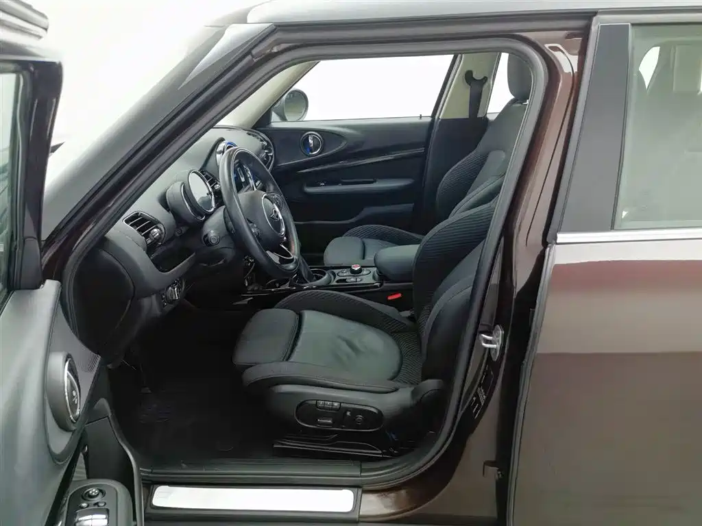 MINI CLUBMAN 2016 Facelift 1.5T COOPER фото 10