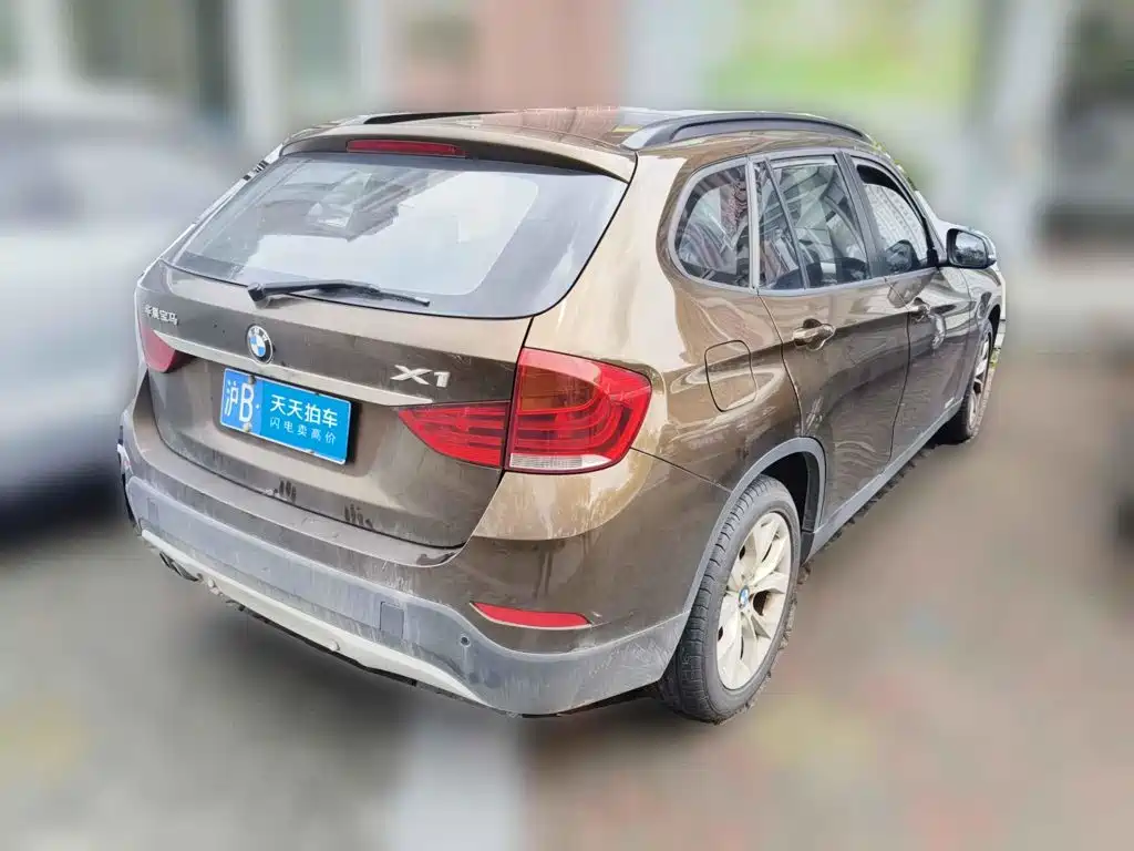 Photo 2 - BMW X1