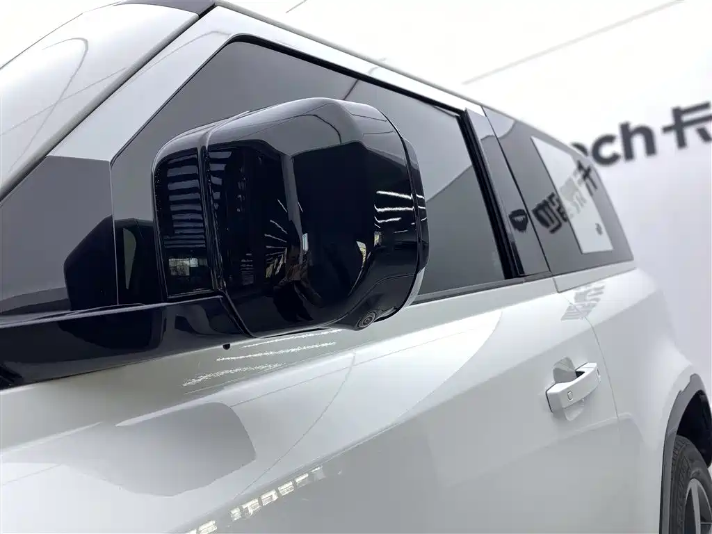 Land Rover Defender 2022 90 2.0T P300 X-DYNAMIC HSE фото 31