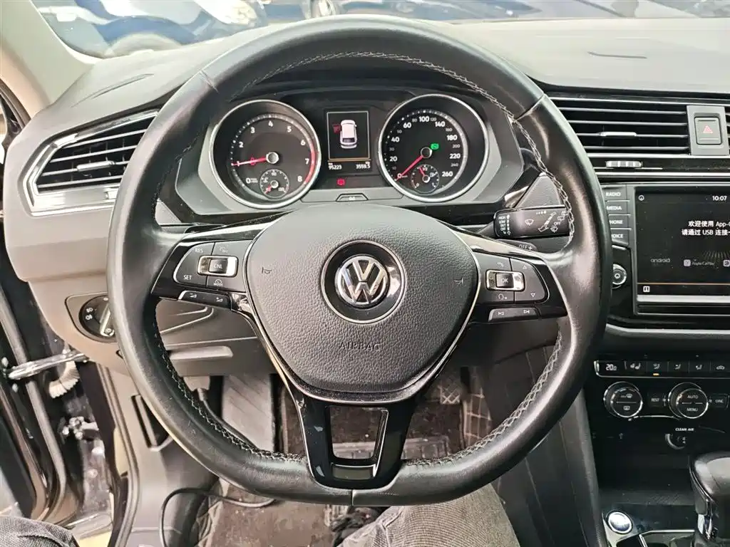 Volkswagen Tiguan L 2017 330TSI Automatic 2WD Flagship Edition фото 11