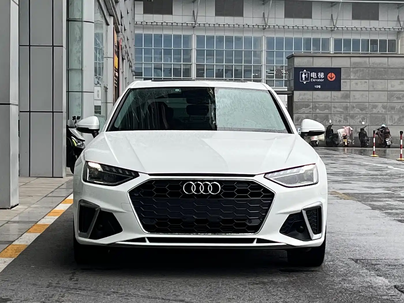 Audi A4L 2020 40 TFSI Fashion Dynamic Edition фото 2