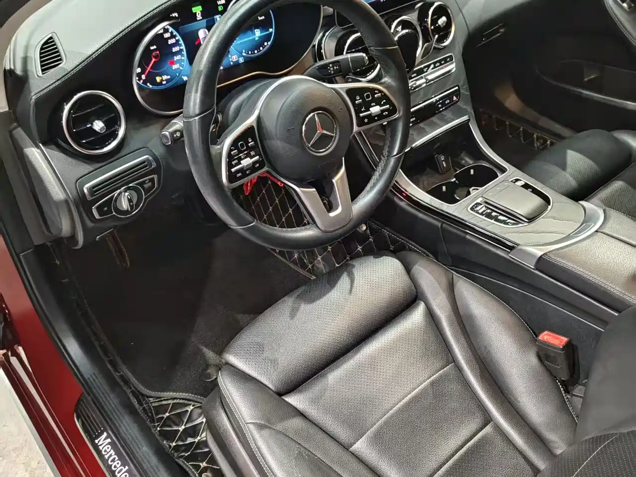 Фото 8 - Mercedes-Benz C-Class