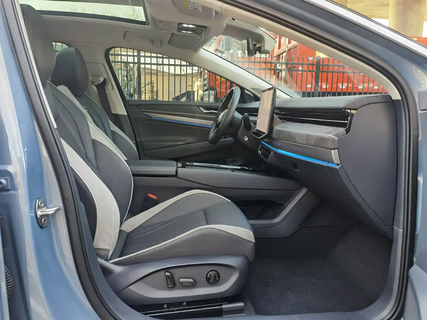 VOLKSWAGEN ID.7 VIZZION