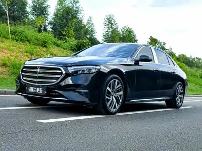 Mercedes-Benz E