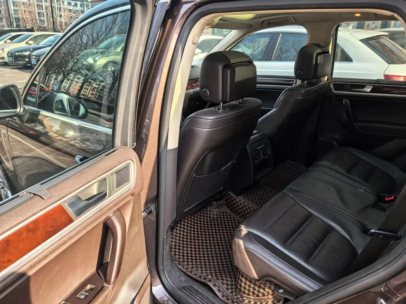 Volkswagen Touareg 2015 3.0TSI Comfort Edition фото 11