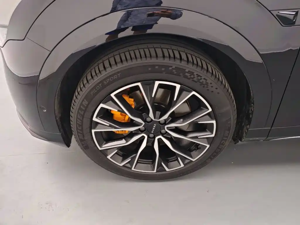ZEEKR 7X 2025 2025 Model 75kWh RWD Smart Driving Edition