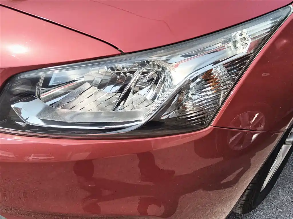 Chevrolet Cruze 2015 1.5L Classic SE MT фото 24