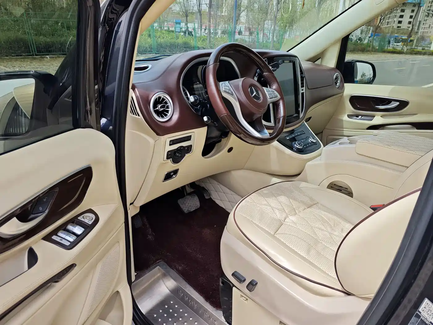 Mercedes-Benz Vito 2018 2.0T Business Edition China VI фото 5