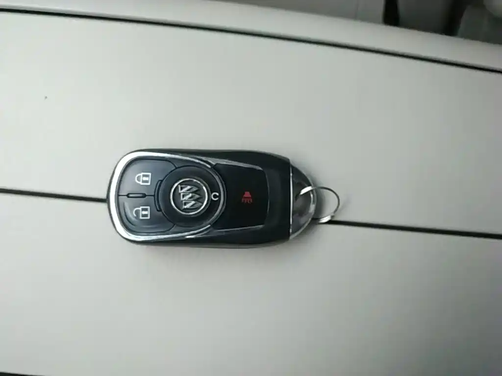 Фото 9 - Buick GL8