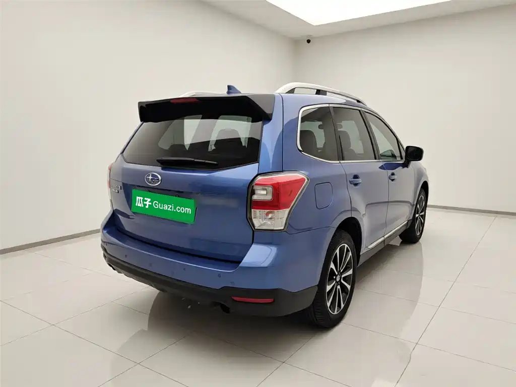 Subaru Forester 2018 2.5i Premium Navigation Edition EyeSight фото 5